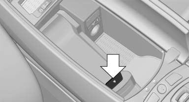 2. Insert the snap-in adapter at the front, arrow